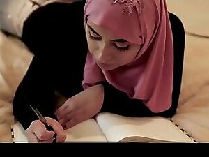 Ella Knox Keep a record of Obese Shoo-fly book solitarily upon Hijab